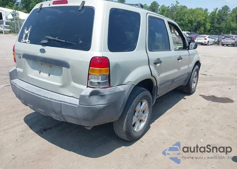 2005 Ford Escape Xlt z USA, uszkodzony, nr VIN 1FMYU93145KA20548